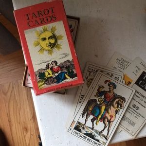 1JJ TAROT CARDS VINTAGE